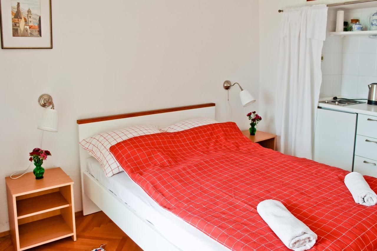 Apartments By The Sea Podgora, Makarska - 6787 Kültér fotó